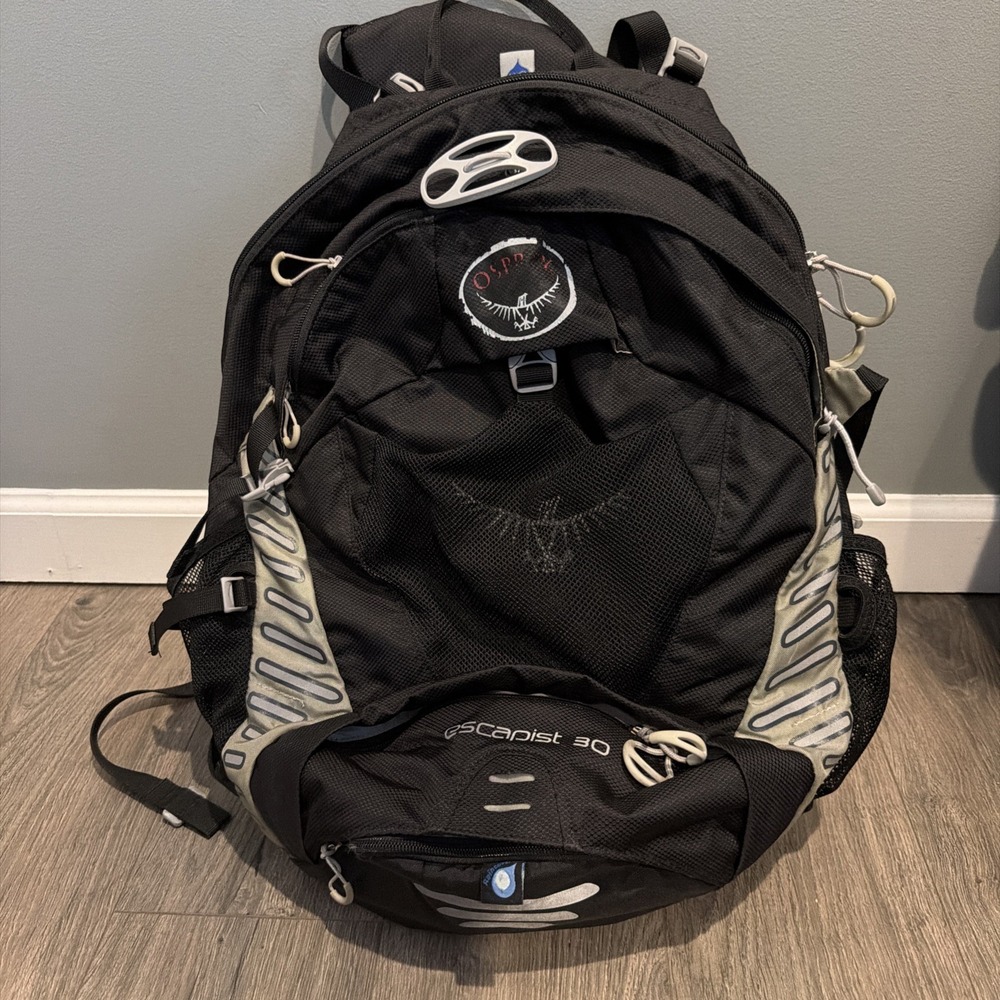Osprey Packs Escapist 30 Bikepacking Backpack